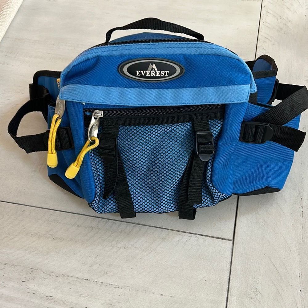 Everest Blue Hiking Fanny Pack